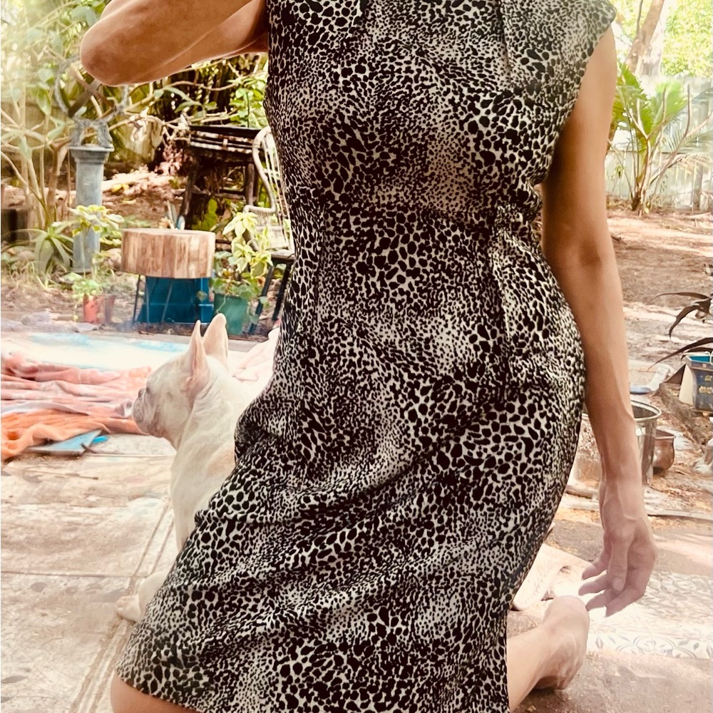 New Directions Sweater oh so soft animal Print Midi Dress